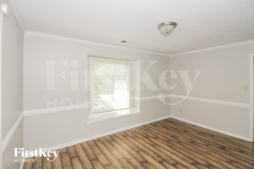 Building Photo - 594 Featherwind Cove N