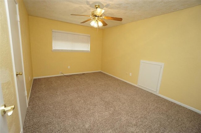 Building Photo - 16614 Cairnway Dr