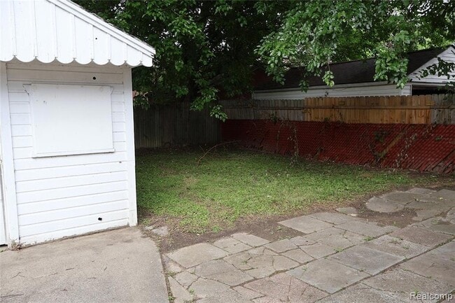Building Photo - 5559 Bluehill St