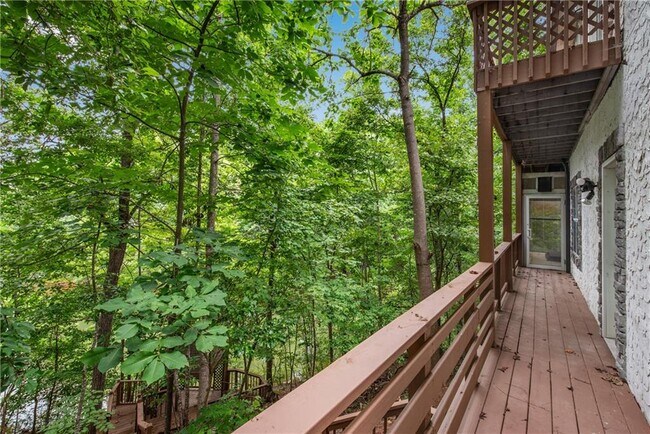 Building Photo - 3346 Cove Overlook Rd