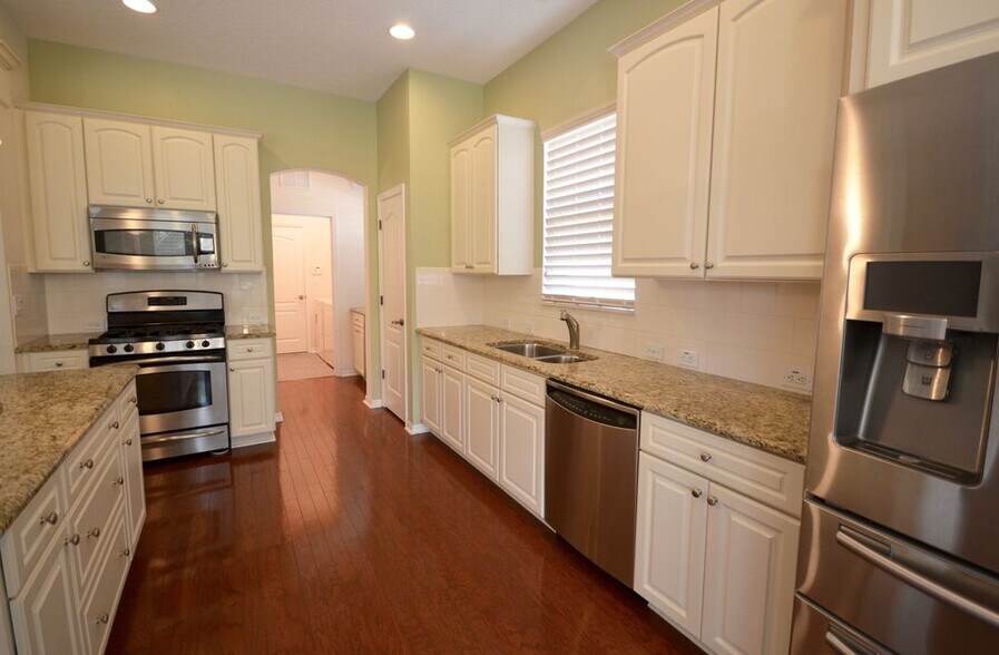 Building Photo - 610 Victoria Hills Dr