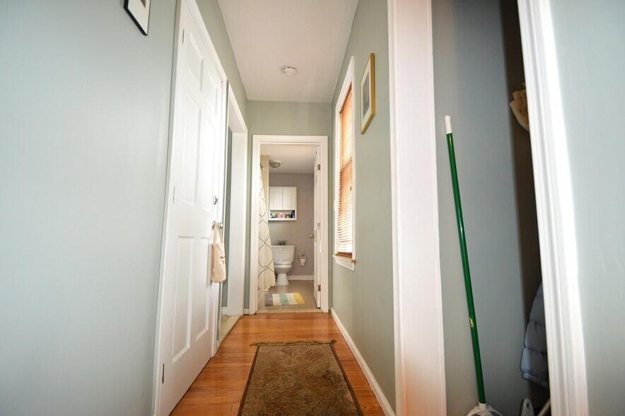 Building Photo - 78 Parsons St