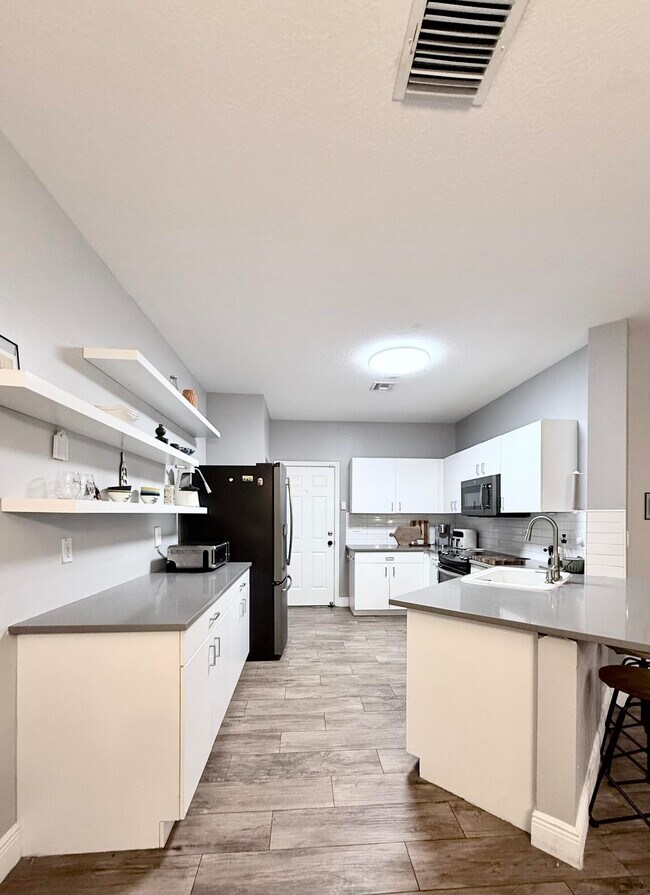 Building Photo - 9138 Villa Palma Ln