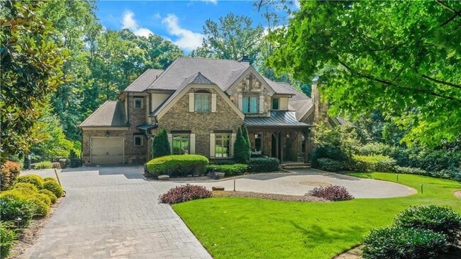 Building Photo - 5265 Peachtree Dunwoody Rd NE