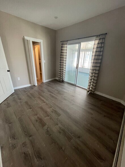 First floor bedroom w/3 season porch - 55 Dartmouth St