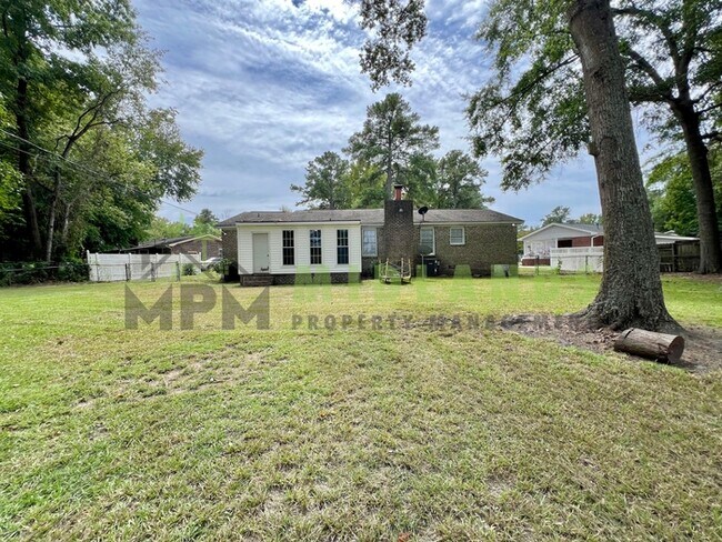 Building Photo - 357 Creighton Dr