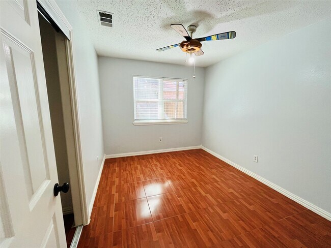 Building Photo - 4310 Hawk Meadow Dr