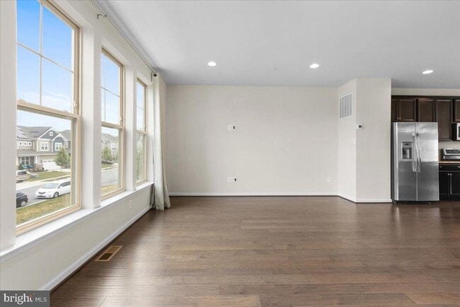 Building Photo - 7210 Hartley Ln