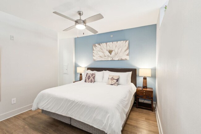 Building Photo - 2901 Indiana St