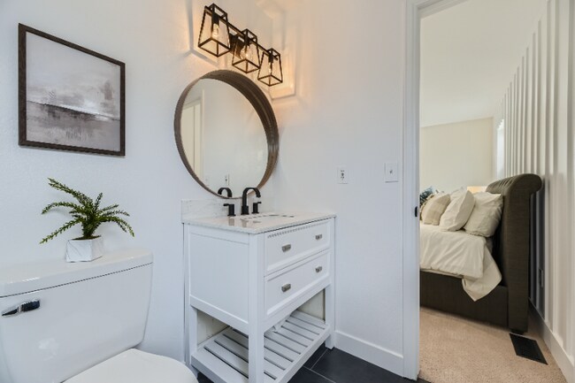 Building Photo - 11032 Brownstone Dr