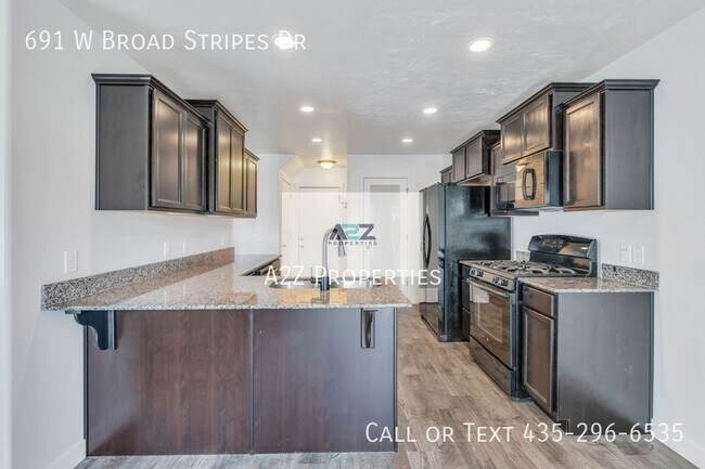 Building Photo - 691 Broad Stripes Dr