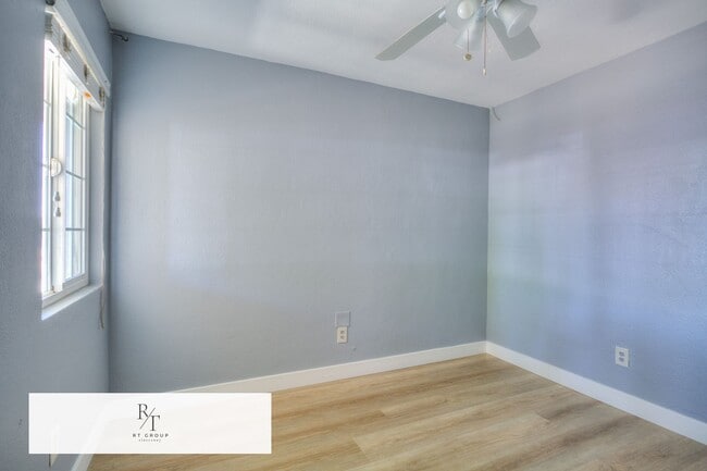 Building Photo - Spacious 4-Bedroom Home on Nearly 1 Acre –...