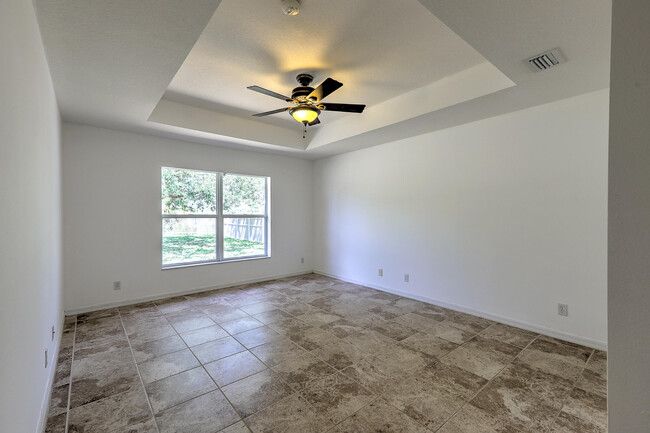 Building Photo - 3514 SW Zullo St