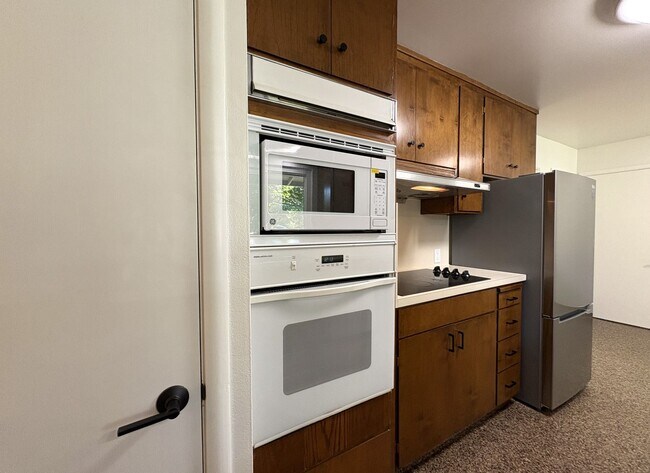 Building Photo - Charming 3BR/2BA Home in West Menlo Park