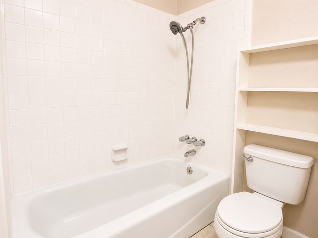 Building Photo - Great Home in South Austin - 78745 that backs to greenbelt