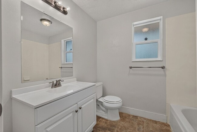 Building Photo - 349 N 800 E