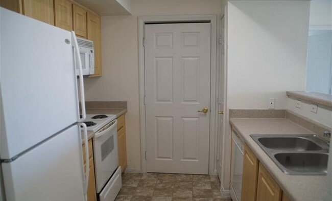 Building Photo - 6955 N Durango Dr