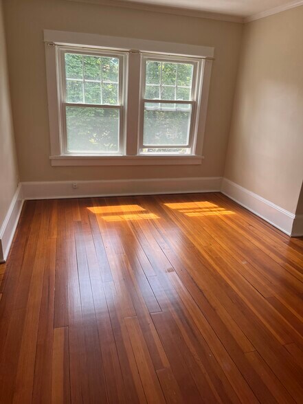 Living area - 740 Prospect Ave