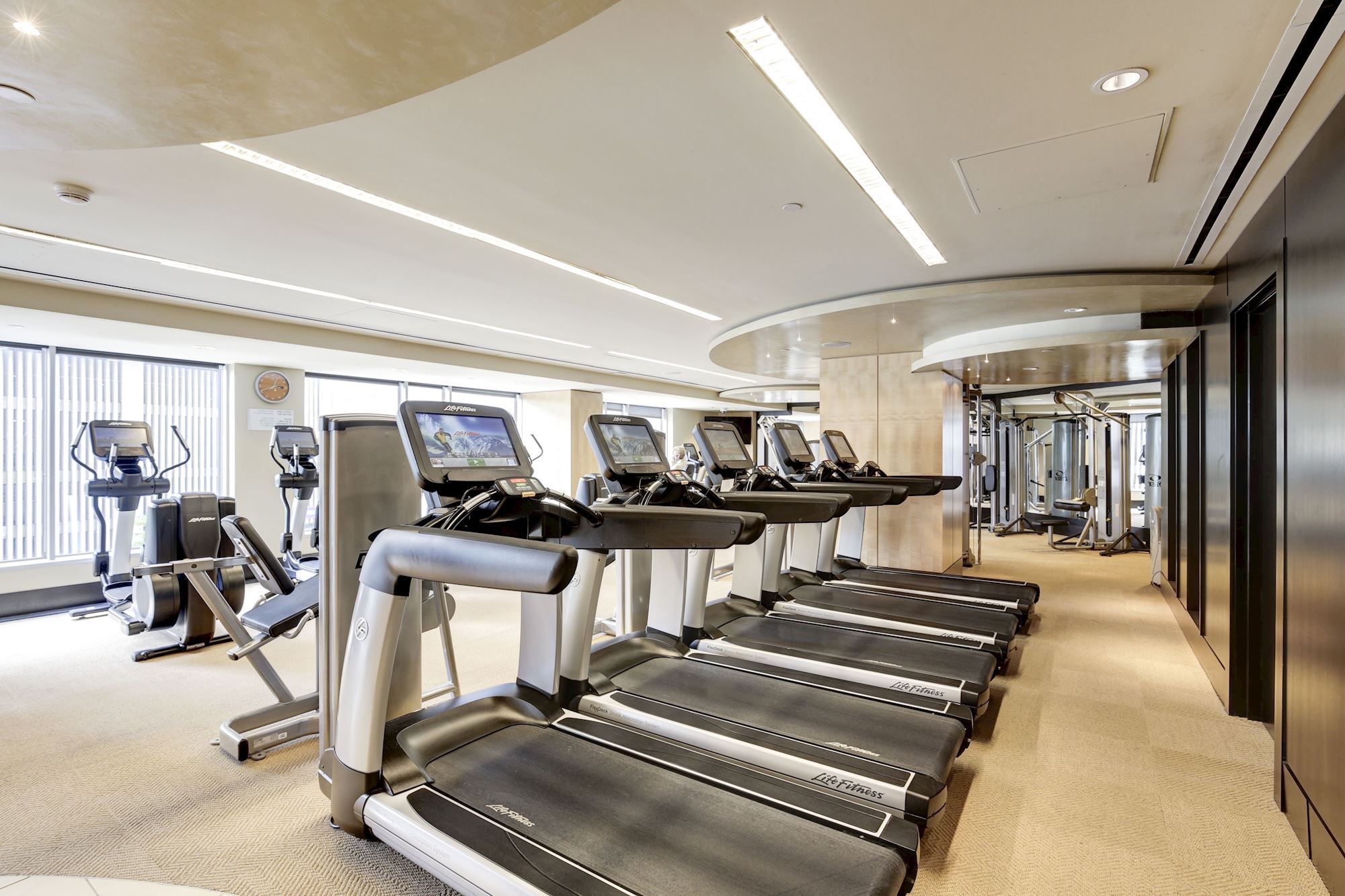 Building Photo - 1111 19th St N