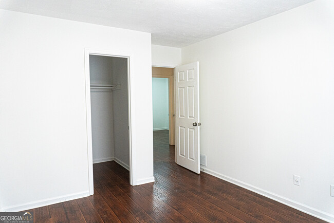 Building Photo - 5624 Stonington Trace Pkwy
