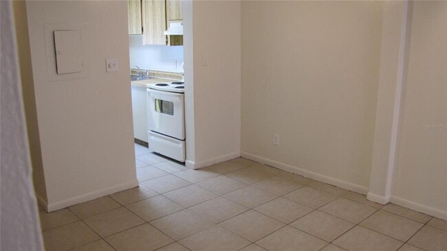 Building Photo - 5122 E Temple Heights Rd