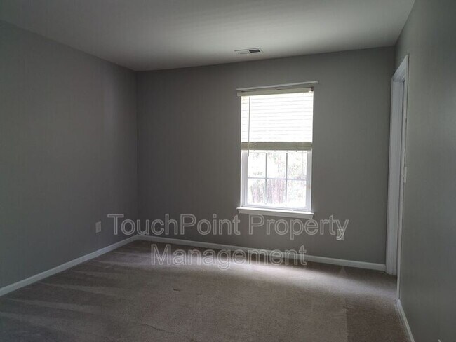 Building Photo - 16121 Long Talon Way
