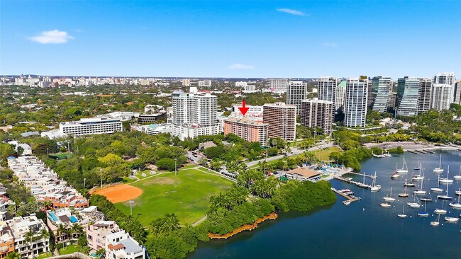 Building Photo - 2951 S Bayshore Dr