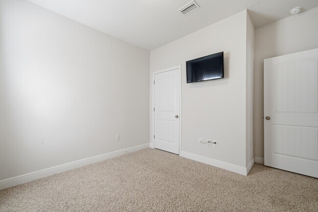 Building Photo - 191 Southern Pnes Rd