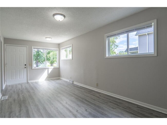 Building Photo - 1183 Edgerton St