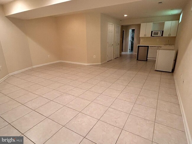 Building Photo - 308 Trotter Farm Dr