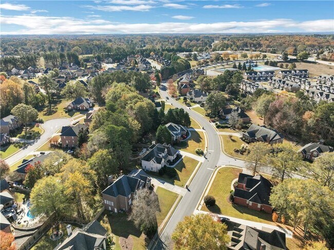 Building Photo - 127 Tara Blvd