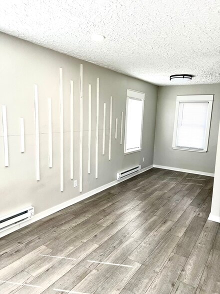 Building Photo - 1008 Kingman Cir