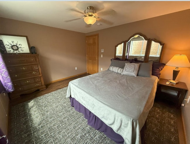 Building Photo - 4363 Memorial Cir