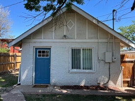Building Photo - 1444 Valentia St