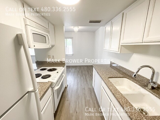 Building Photo - 4151 N 81st St