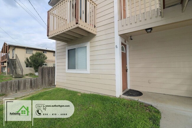 Building Photo - 1549 Bruce Dr