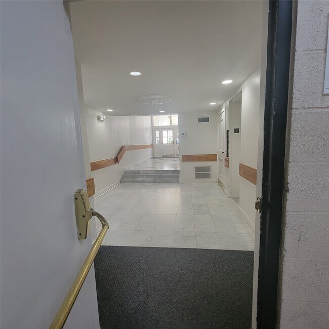 Building Photo - 2333 Bering Dr