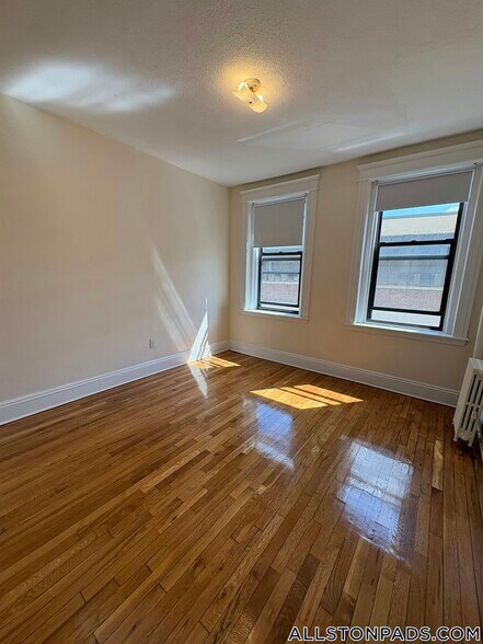 Building Photo - 1148 Commonwealth Ave