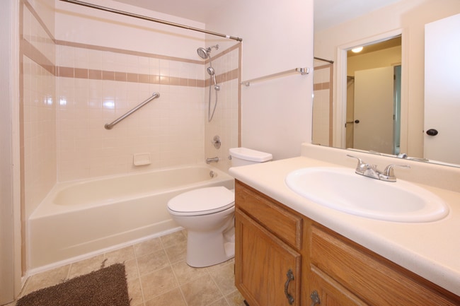 Building Photo - 1506 Crestone Ave