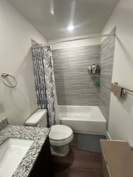 Building Photo - 258 Fawn Ridge Dr