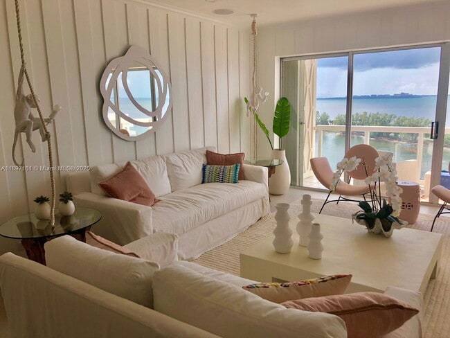 Primary Photo - 2451 Brickell Ave