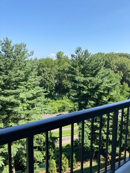 View from balcony - 3800 Powell Ln