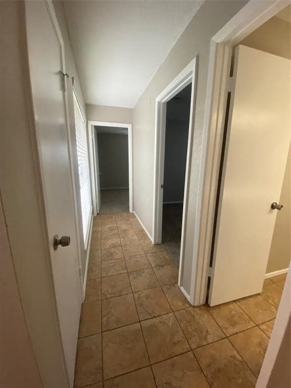 Building Photo - 2915 Early Turn Dr