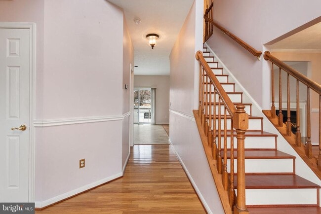 Building Photo - 6910 Governors Grant Ln