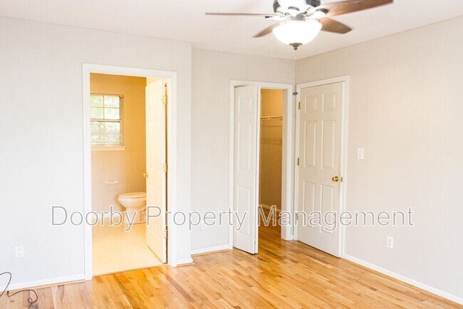 Building Photo - 2202 Elder St