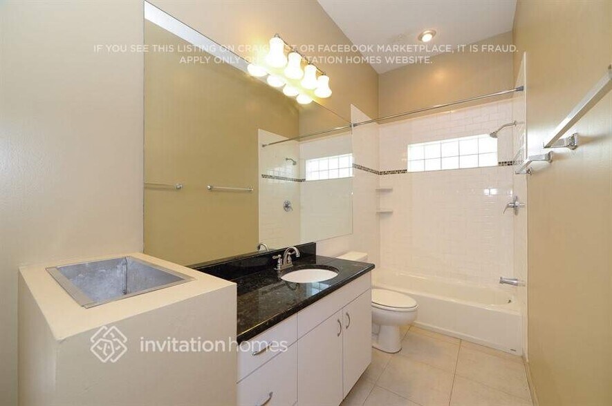 Building Photo - 2219 Misty Ridge Ln