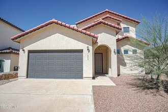 Building Photo - 7825 Enchanted View Dr