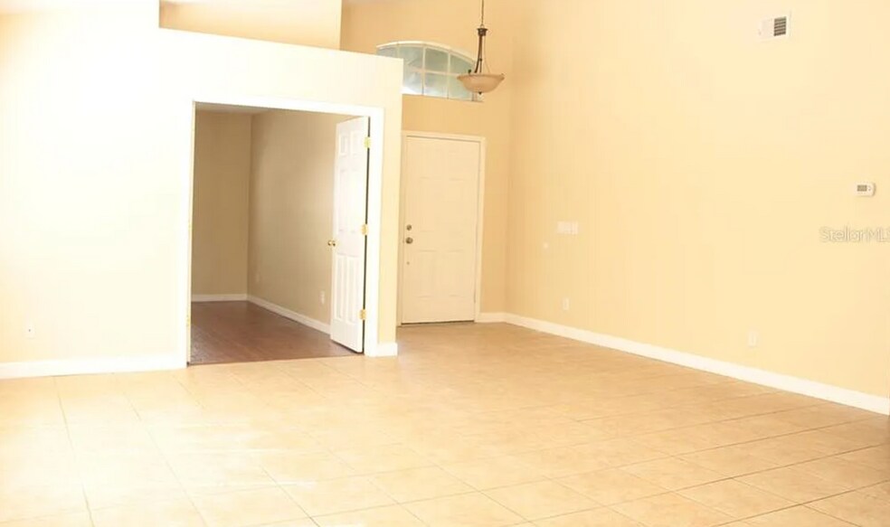 Building Photo - 14743 Kristenright Ln