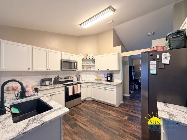 Building Photo - Great 3 Bedroom Home in Crestview!