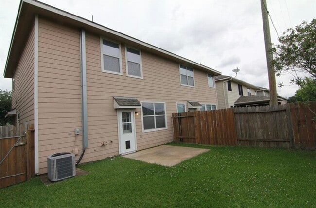 Building Photo - 11834 Ramla Place Trail